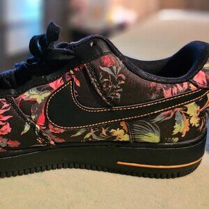 Nike Air Force 1 '07 LV8 Floral Pack